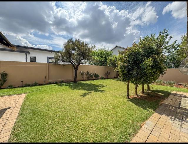 3 BEDROOM HOUSE FOR SALE IN MIDSTREAM HILL